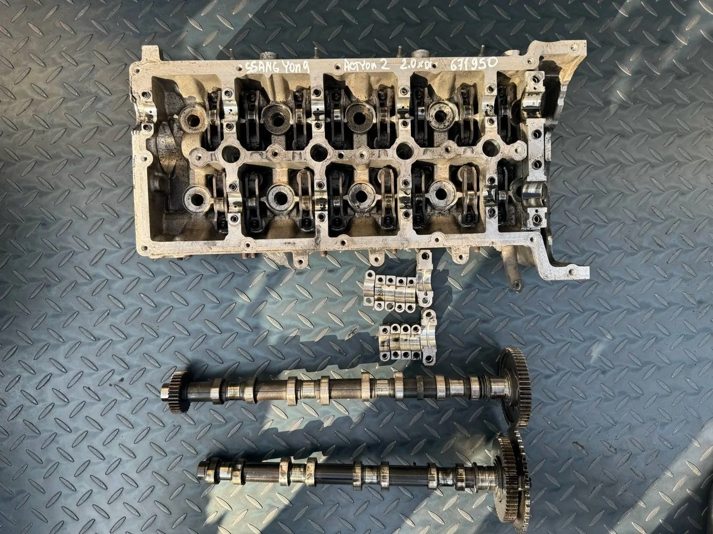 головка блока цилиндров SsangYong Actyon 2