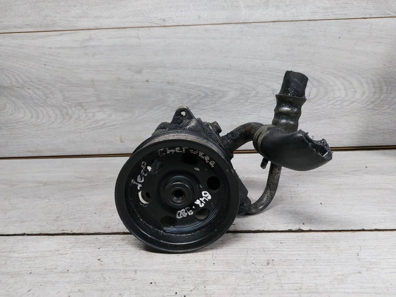 насос гидроусилителя руля Jeep Grand Cherokee WK