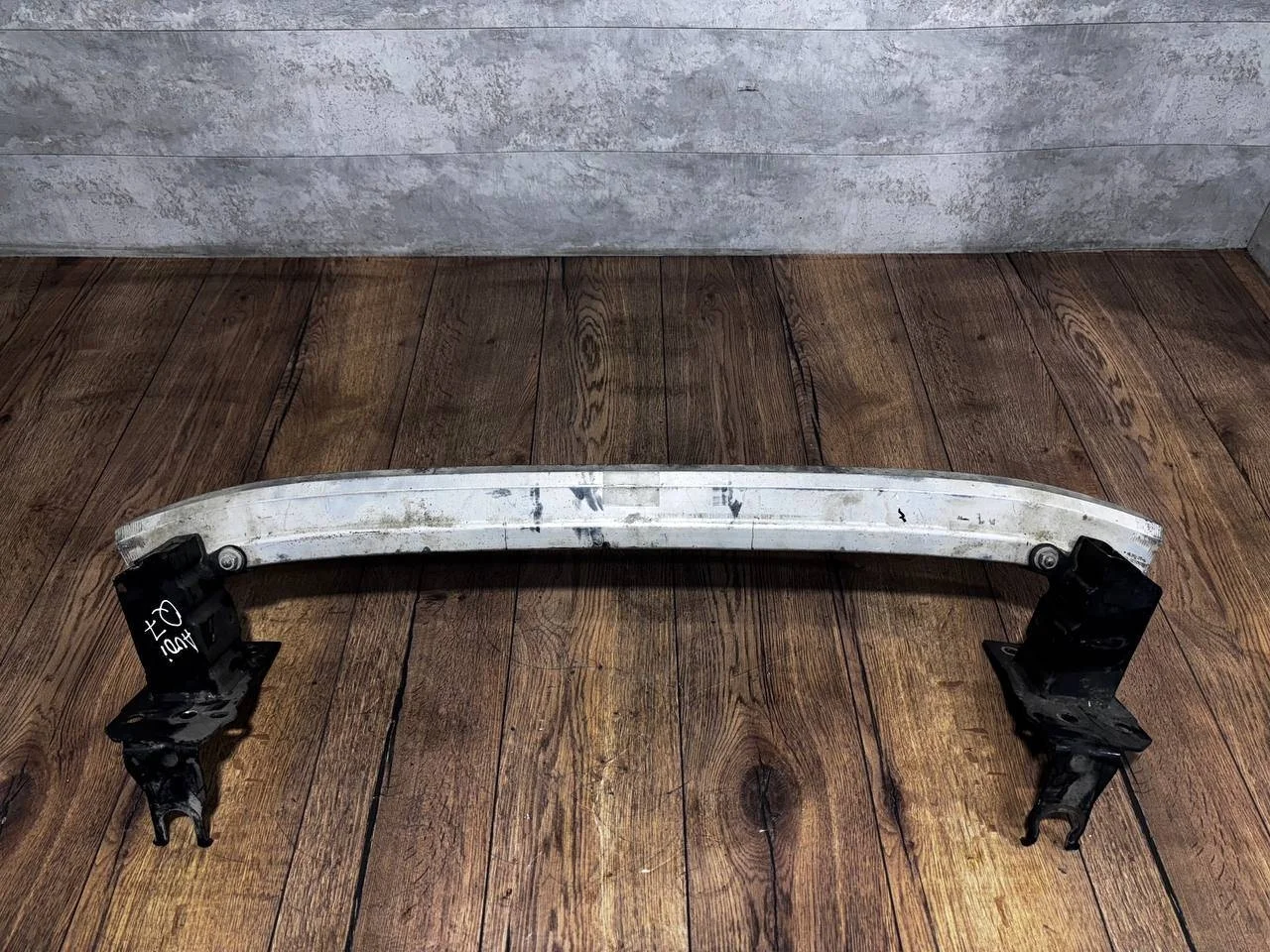 усилитель переднего бампера Audi Q7 4L