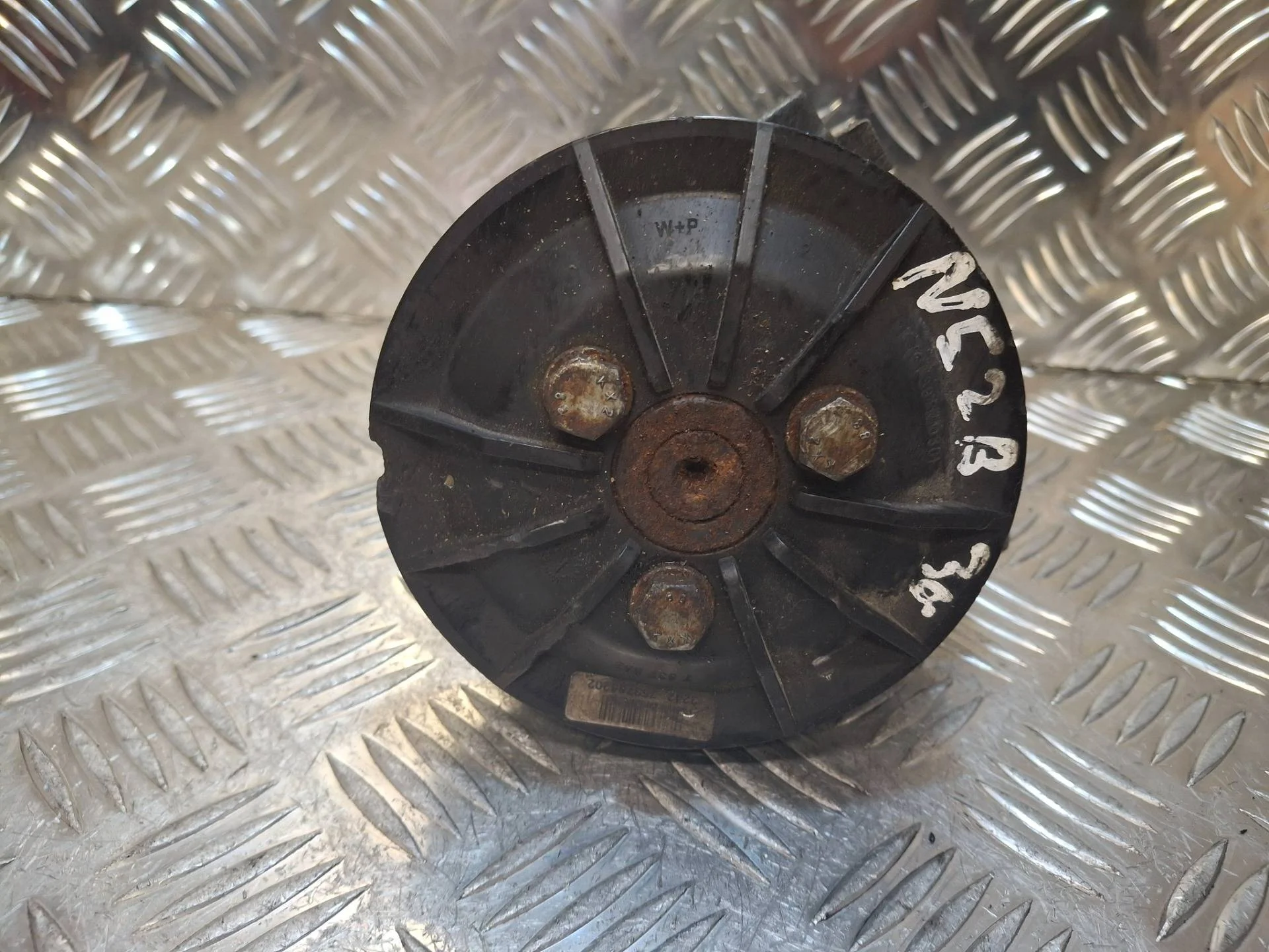 насос гидроусилителя руля BMW 3 E90/E91/E92/E93