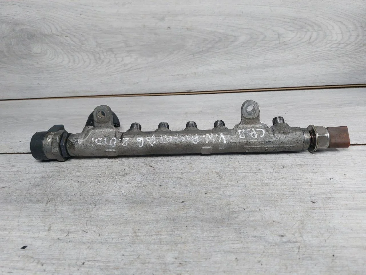 топливная рампа Skoda Superb