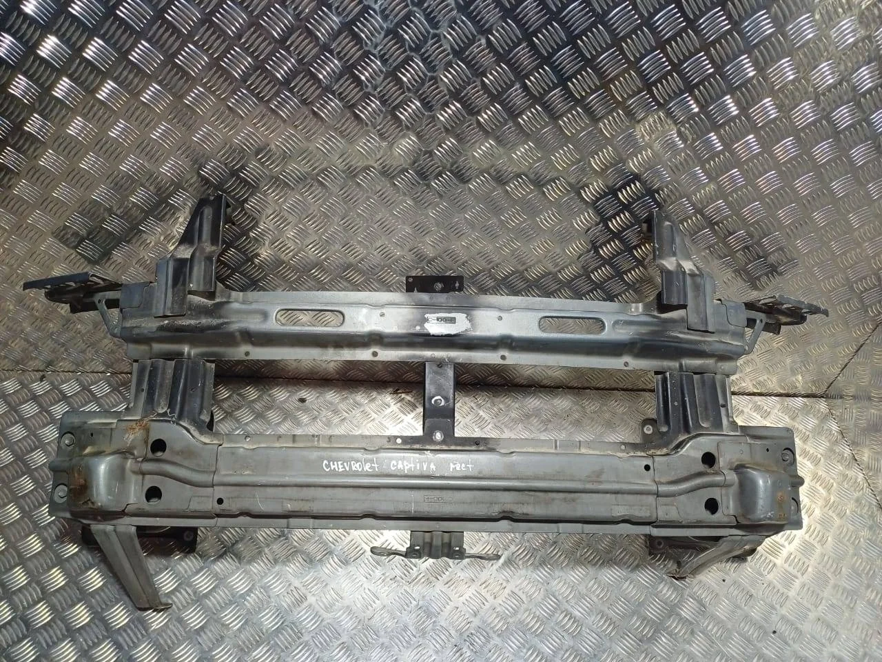 усилитель переднего бампера Chevrolet Captiva C140
