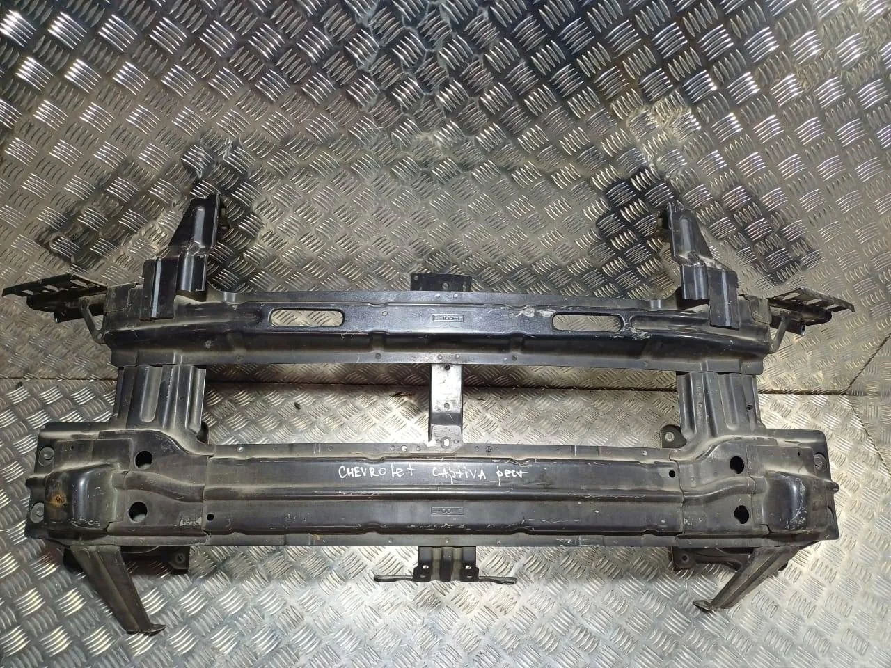 усилитель переднего бампера Chevrolet Captiva C140