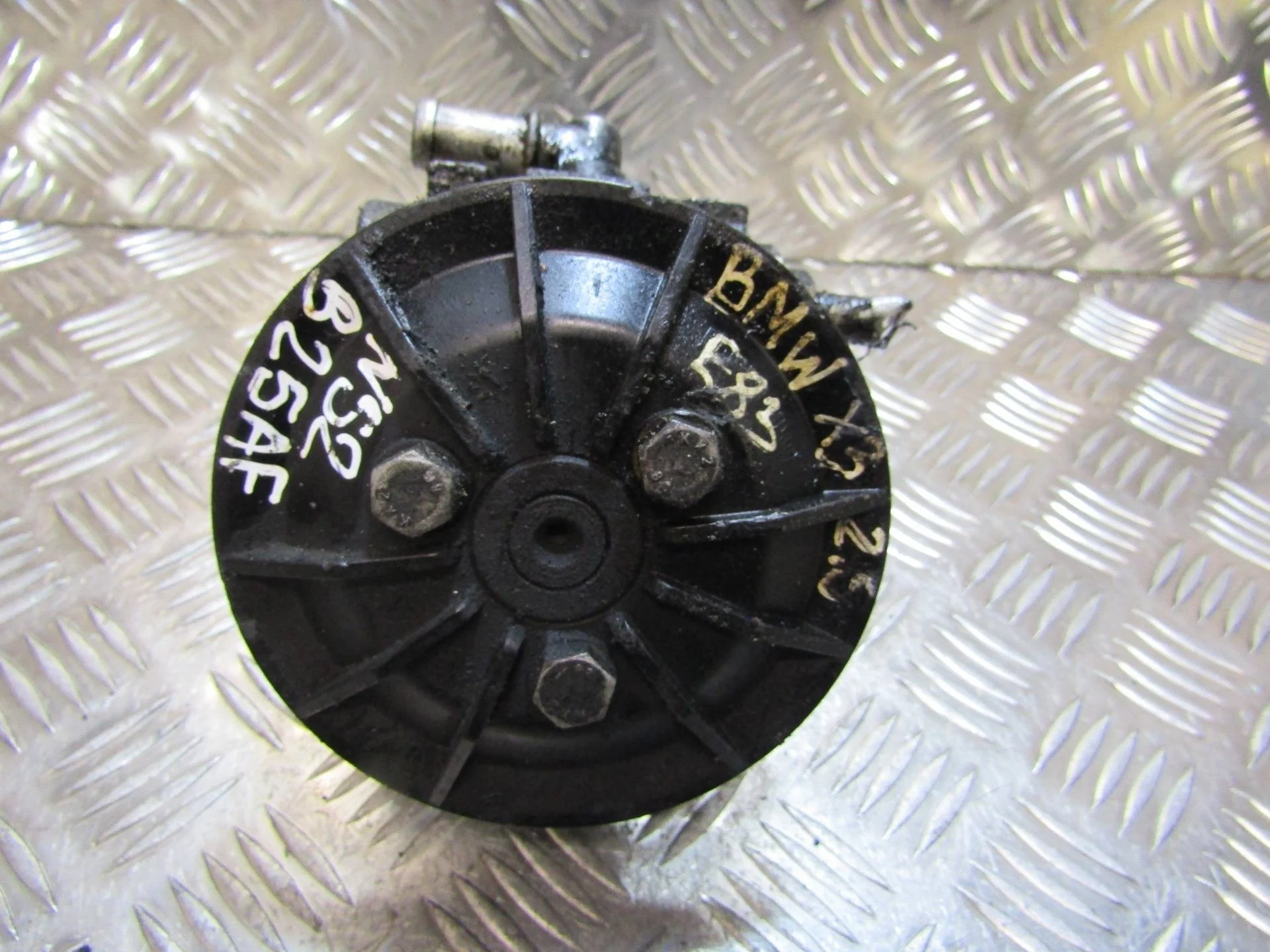 насос гидроусилителя руля BMW X3 E83