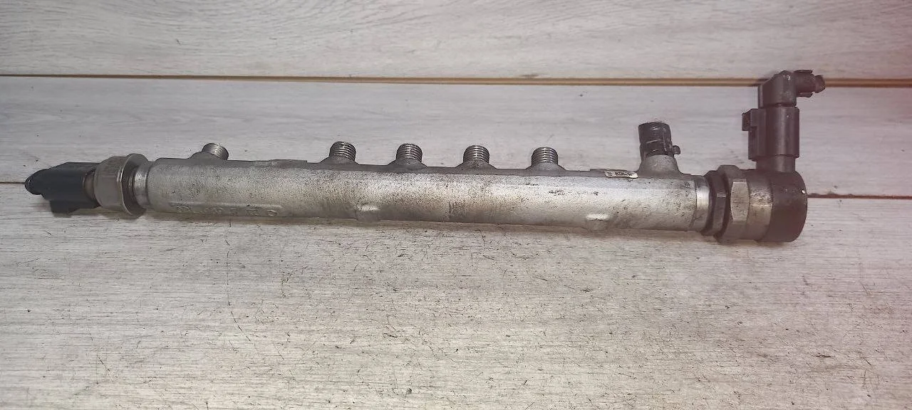 топливная рампа Skoda Superb