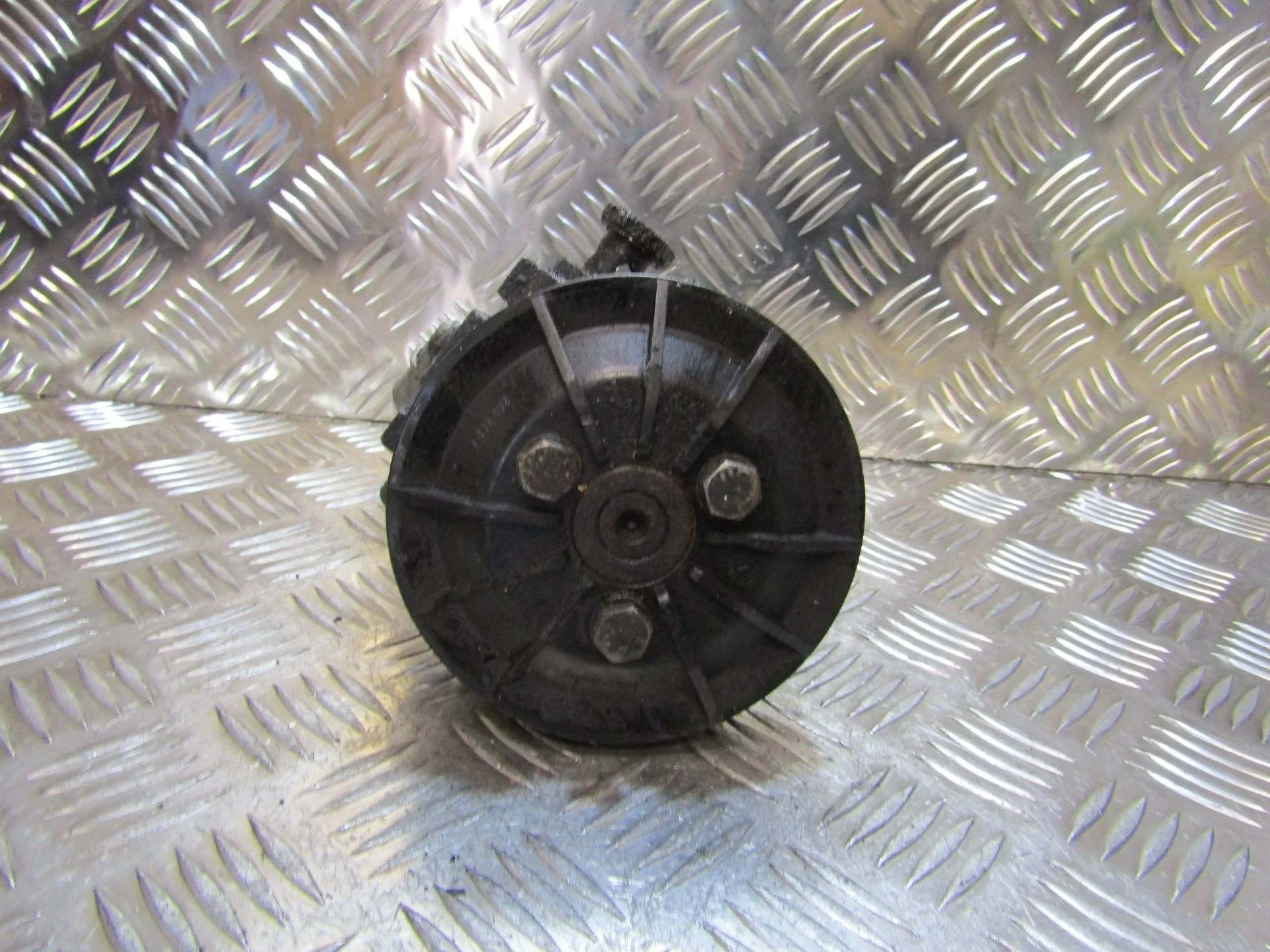 насос гидроусилителя руля BMW 3 E90/E91/E92/E93