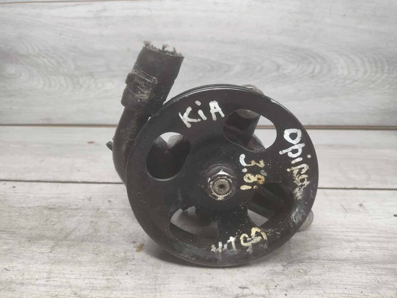 насос гидроусилителя руля Kia Opirus