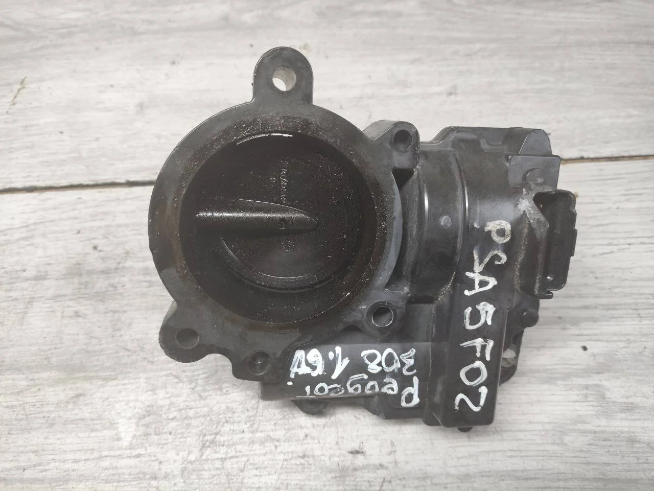 дроссельная заслонка Peugeot 308 T7