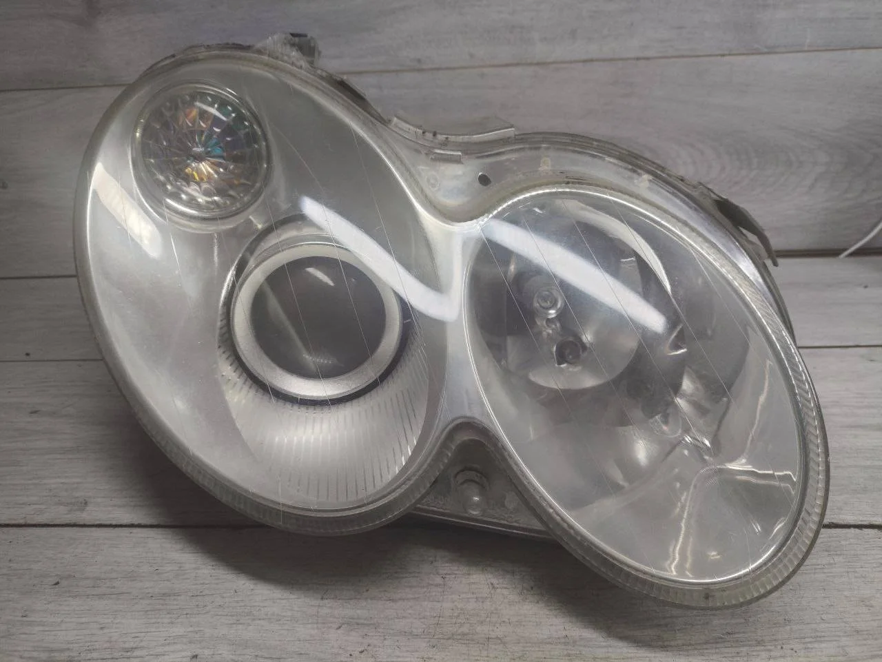 фара правая Mercedes-Benz CLK C209/A209