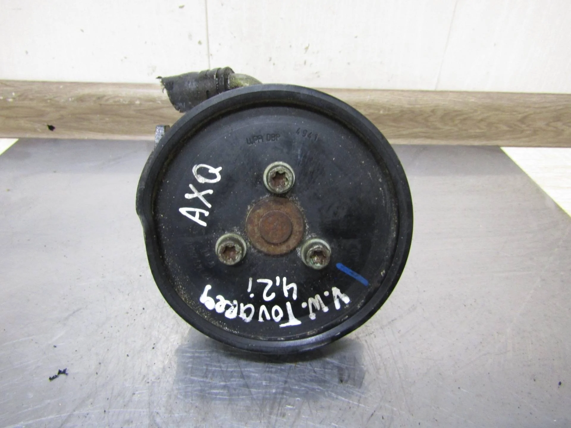 насос гидроусилителя руля Volkswagen Touareg