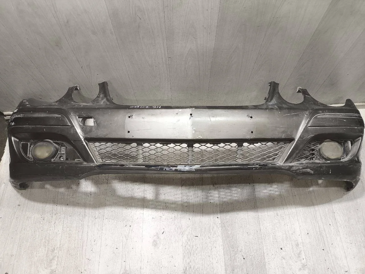 бампер передний Mercedes-Benz E W211/S211 W211