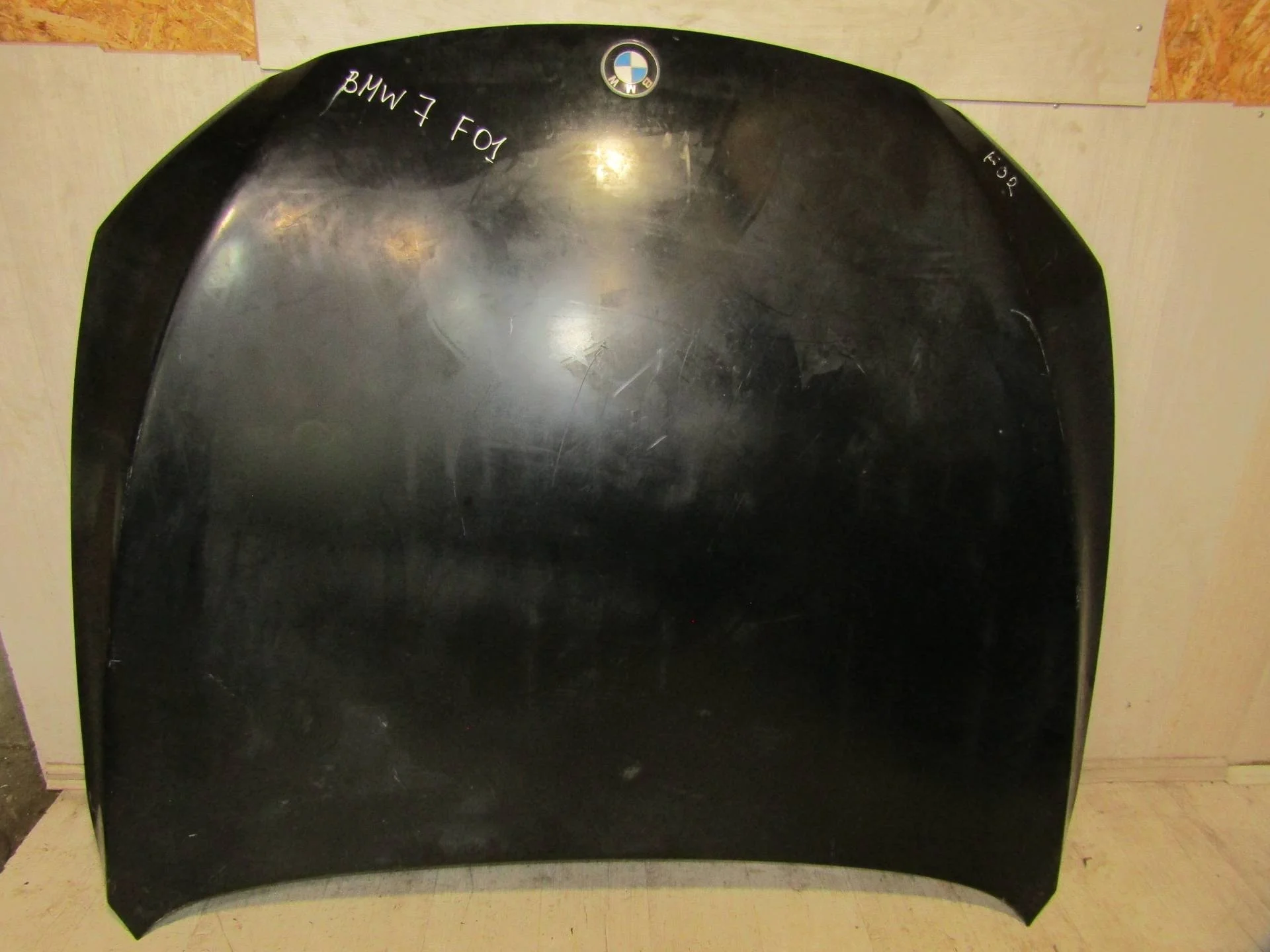 капот BMW 7 F01/F02   Черный