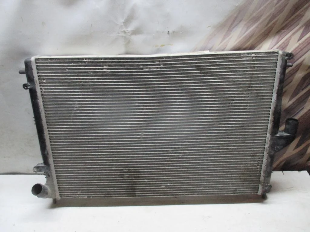 радиатор охлаждения двигателя Renault Duster I (2010—2015) Renault Duster