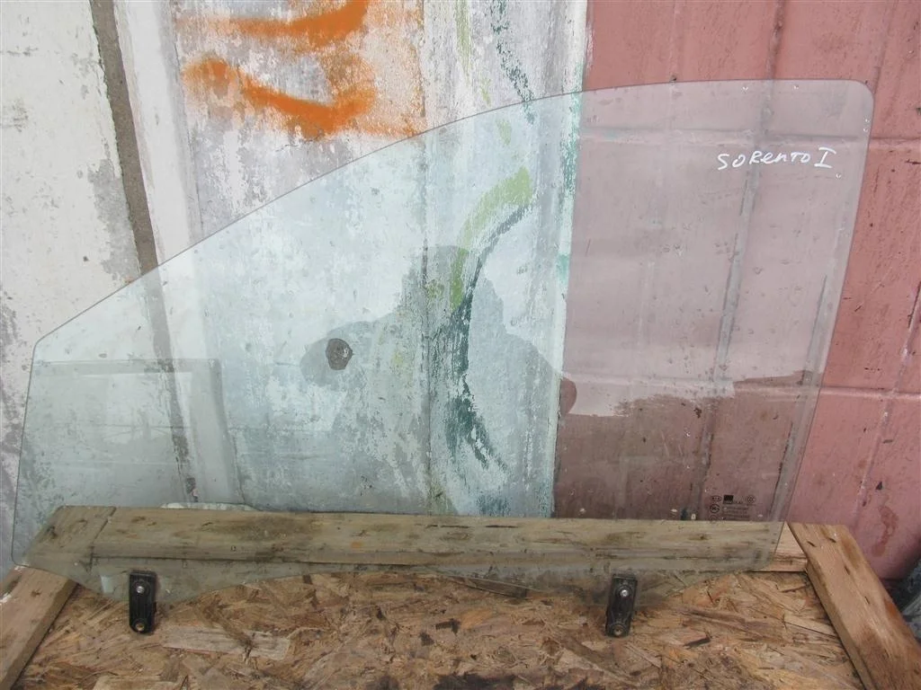 стекло двери Kia SORENTO I BL 2002 - 2009 Kia SORENTO I BL 2002 - 2009