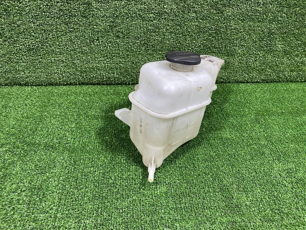 бачок расширительный Kia Sorento Prime III рестайлинг (2017—2020) Kia Sorento Prime