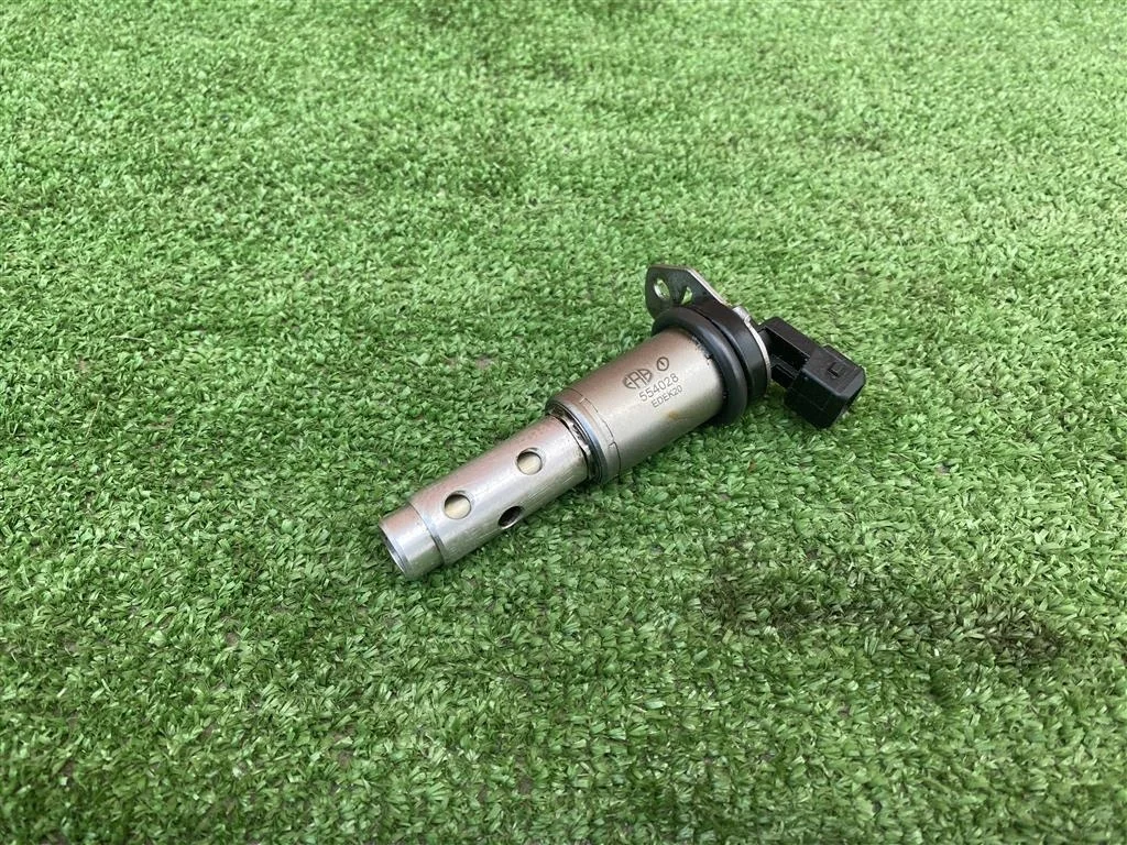 клапан электромагнитный изменения фаз грм BMW 3 серия E90/E91/E92/E93 рестайлинг (2008—2013) BMW 3 серия