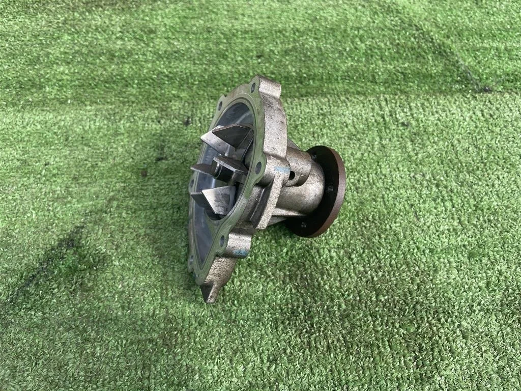 насос водяной (помпа) Mitsubishi  Pajero Sport III (2015—2021) Mitsubishi Pajero Sport