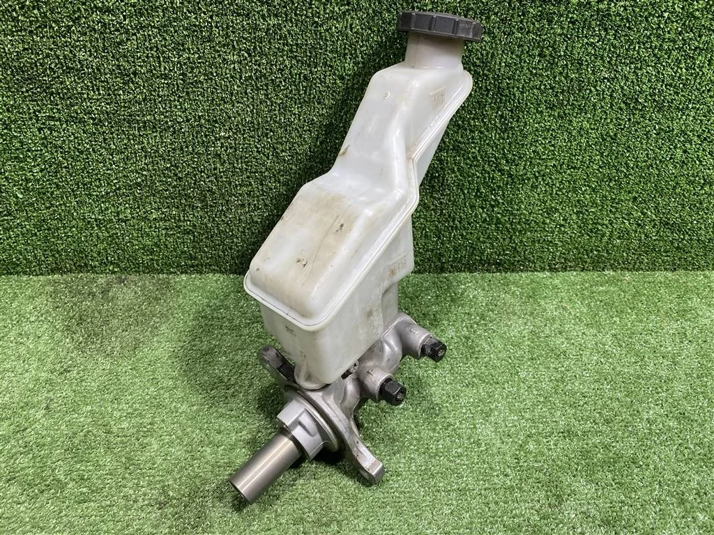 цилиндр тормозной главный Hyundai Santa Fe III (2012—2016) Hyundai Santa Fe