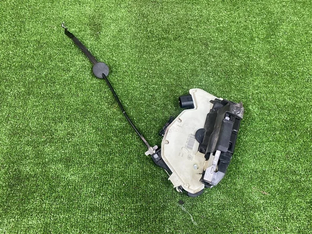 замок двери Volkswagen Tiguan I рестайлинг (2011—2019) Volkswagen Tiguan