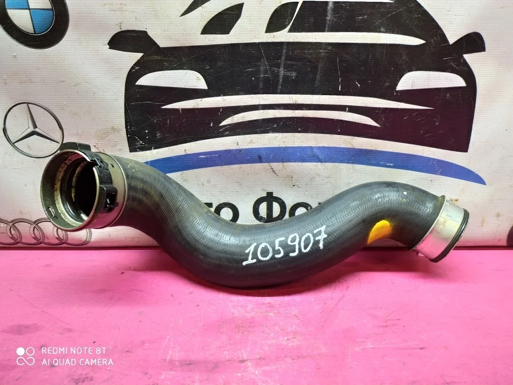 Шланг интеркулера W204 W207 W212 3,0 A2045280682