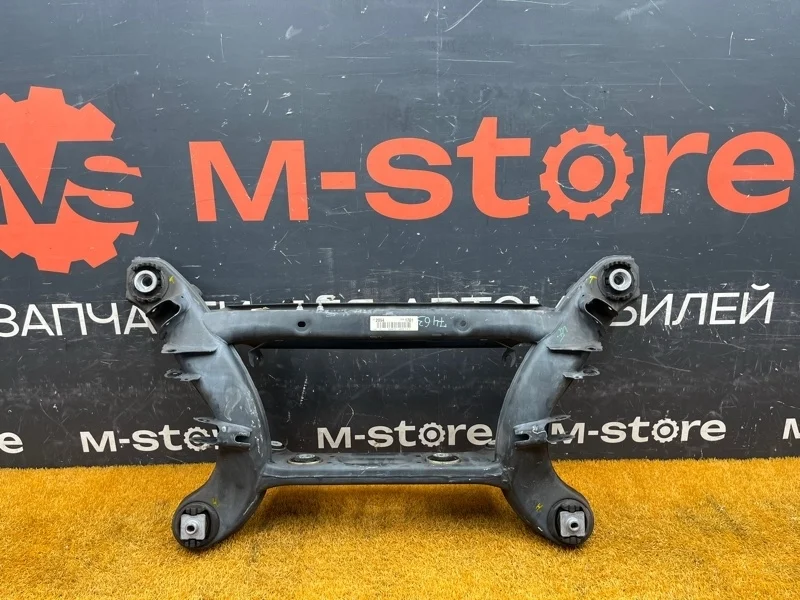 Балка поперечная (подрамник) Mercedes-Benz C-Class 2009 A2043500141 W204 271.950, задняя