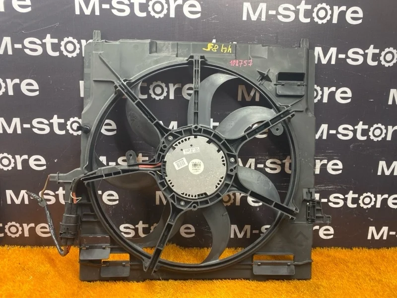 Вентилятор радиатора Bmw X5 2007 17427533558 E70 N52B30A