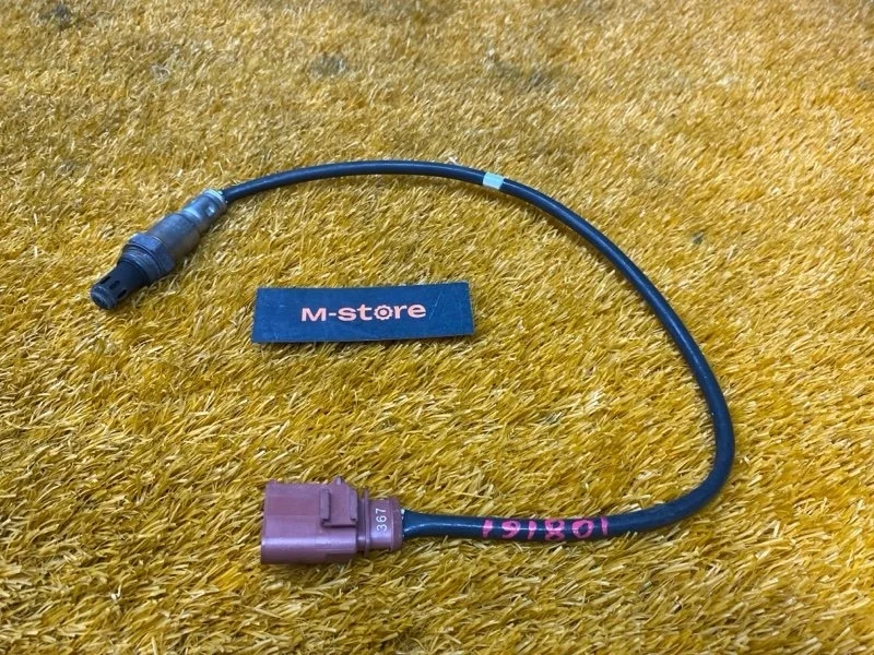 Датчик кислорода Audi A3 2014 04E906262 8V CXS