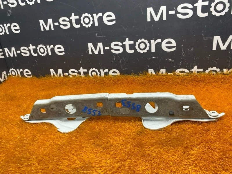 Петля капота Audi Q7 2015 4M0823301 4M CYR