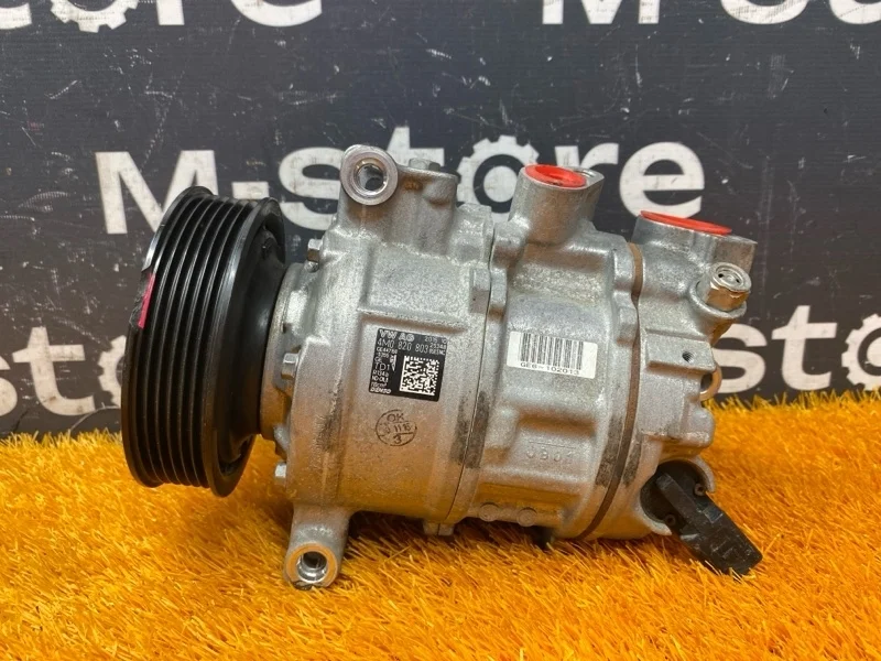 Компрессор кондиционера Audi Q7 2015 4M0820803 4M CYR