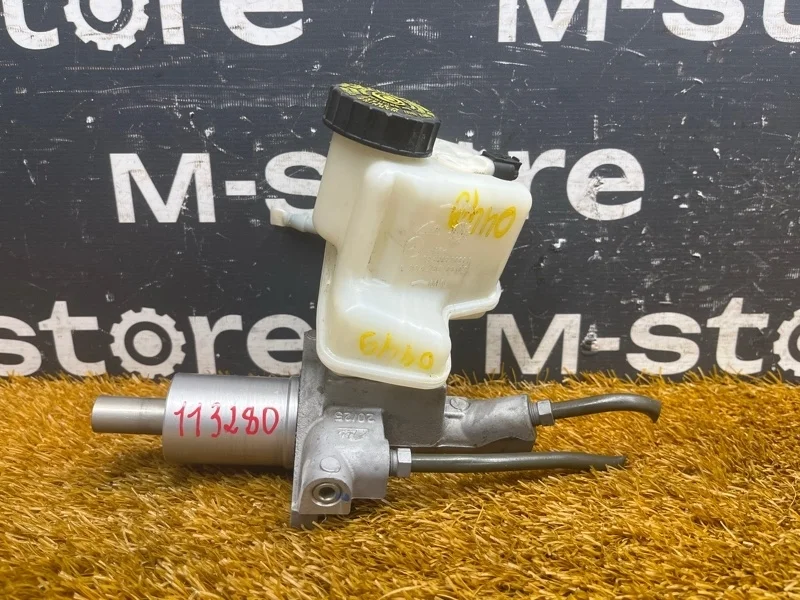 Главный тормозной цилиндр Mercedes-Benz Glk-Class 2010 A2044300501 X204 272.948