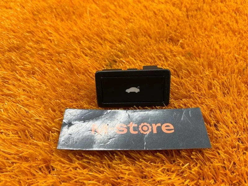 Кнопка открывания багажника Audi Q7 2012 3D0959831D 4LB CJT