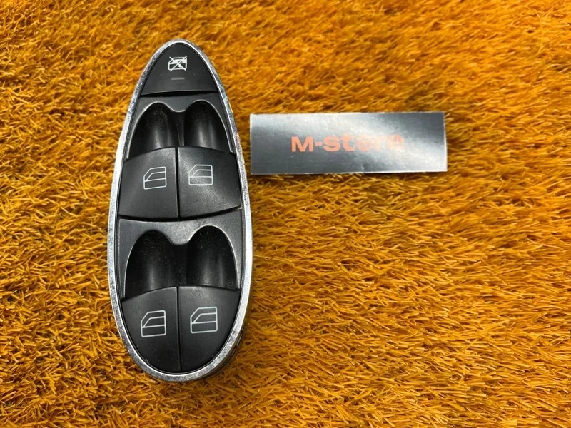 Блок управления стеклоподъемниками Mercedes-Benz E-Class 2005 A2118213679 W211 272.943, передний правый