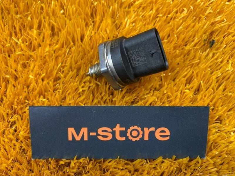 Датчик давления топлива Mercedes-Benz M-Class 2012 A2781530028 W166 276.955