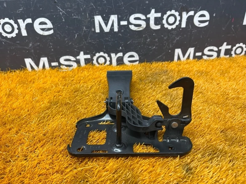 Замок капота Audi A5 2010 8T0823480 8T CDN