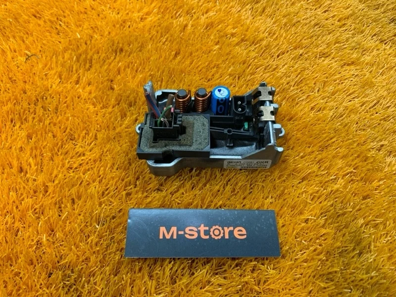 Регулятор отопителя Mercedes-Benz E-Class 2005 A2308210251 W211 272.943