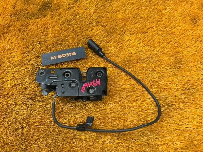 Замок капота Audi Q5 2009 8K0823509A 8R CAL