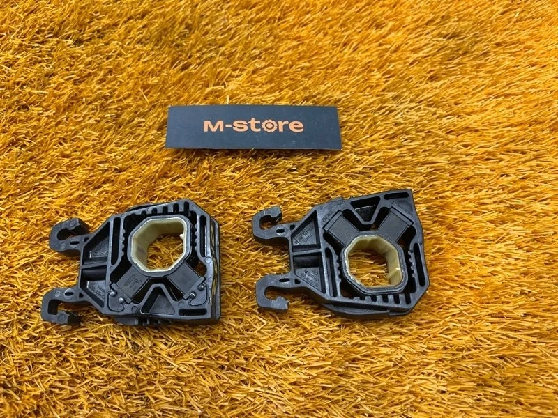 Подушка радиатора Audi A3 2014 5Q0121367E 8V CXS