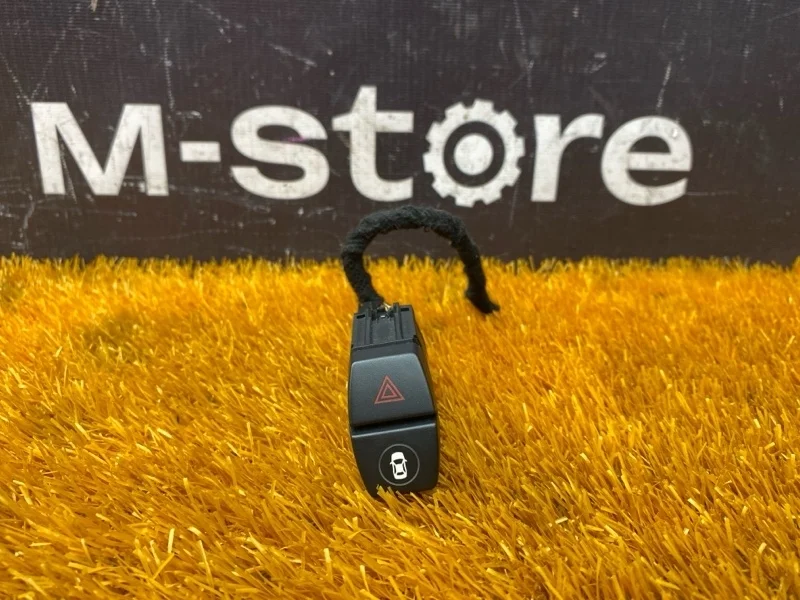 Кнопка аварийной сигнализации BMW X5 2013 9317217 F15 N57D30A