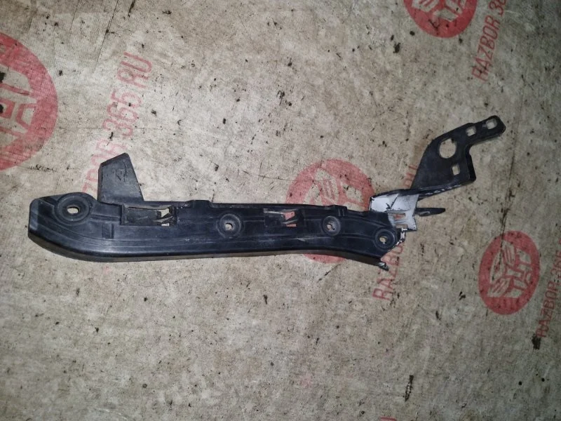 Кронштейн бампера Porsche Cayenne 2007 957