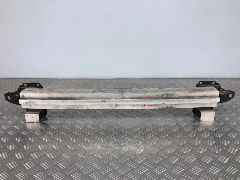 Усилитель бампера Subaru Forester SG/S11