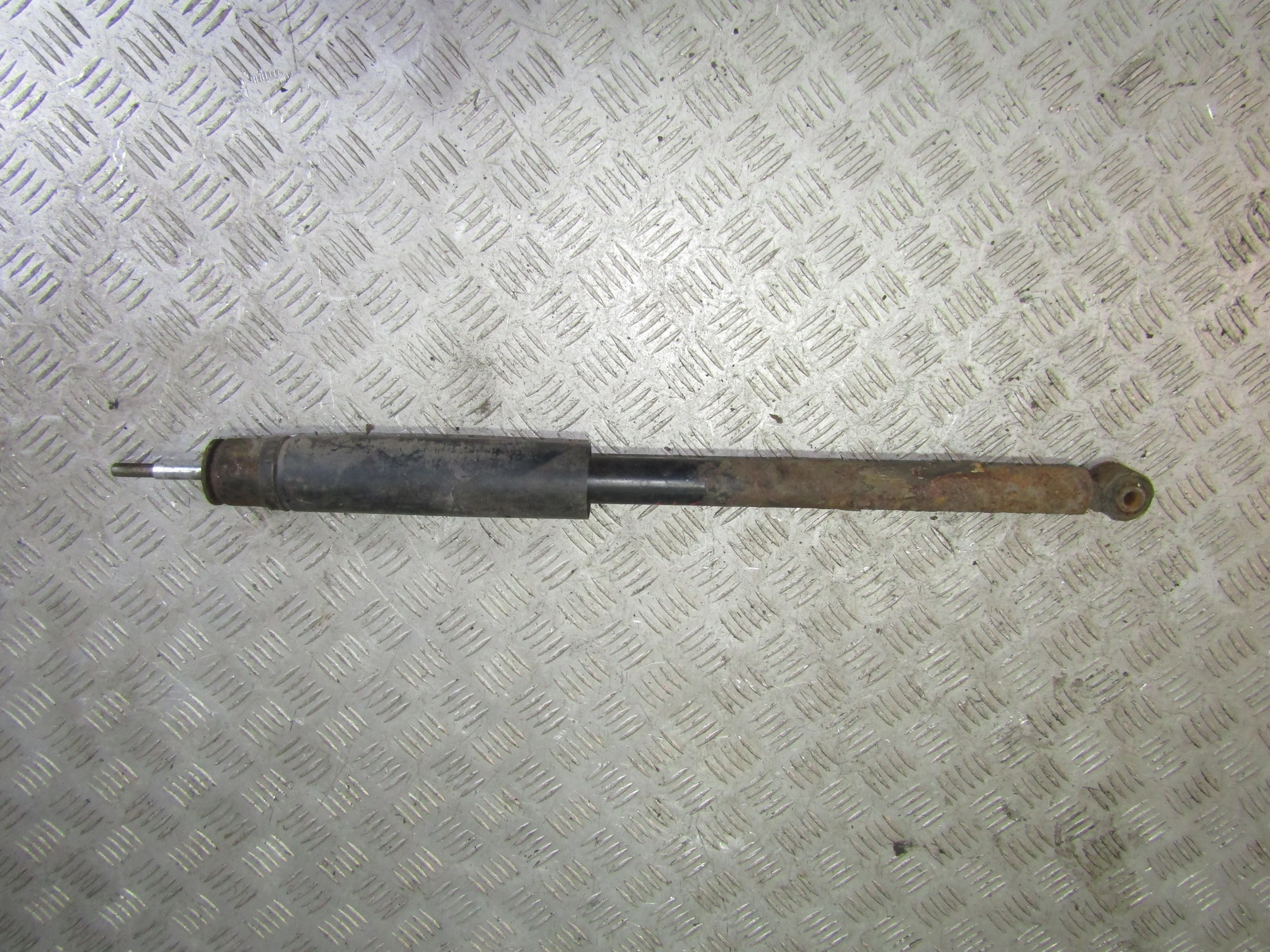 Амортизатор задний HONDA Civic VIII (2005—2009)