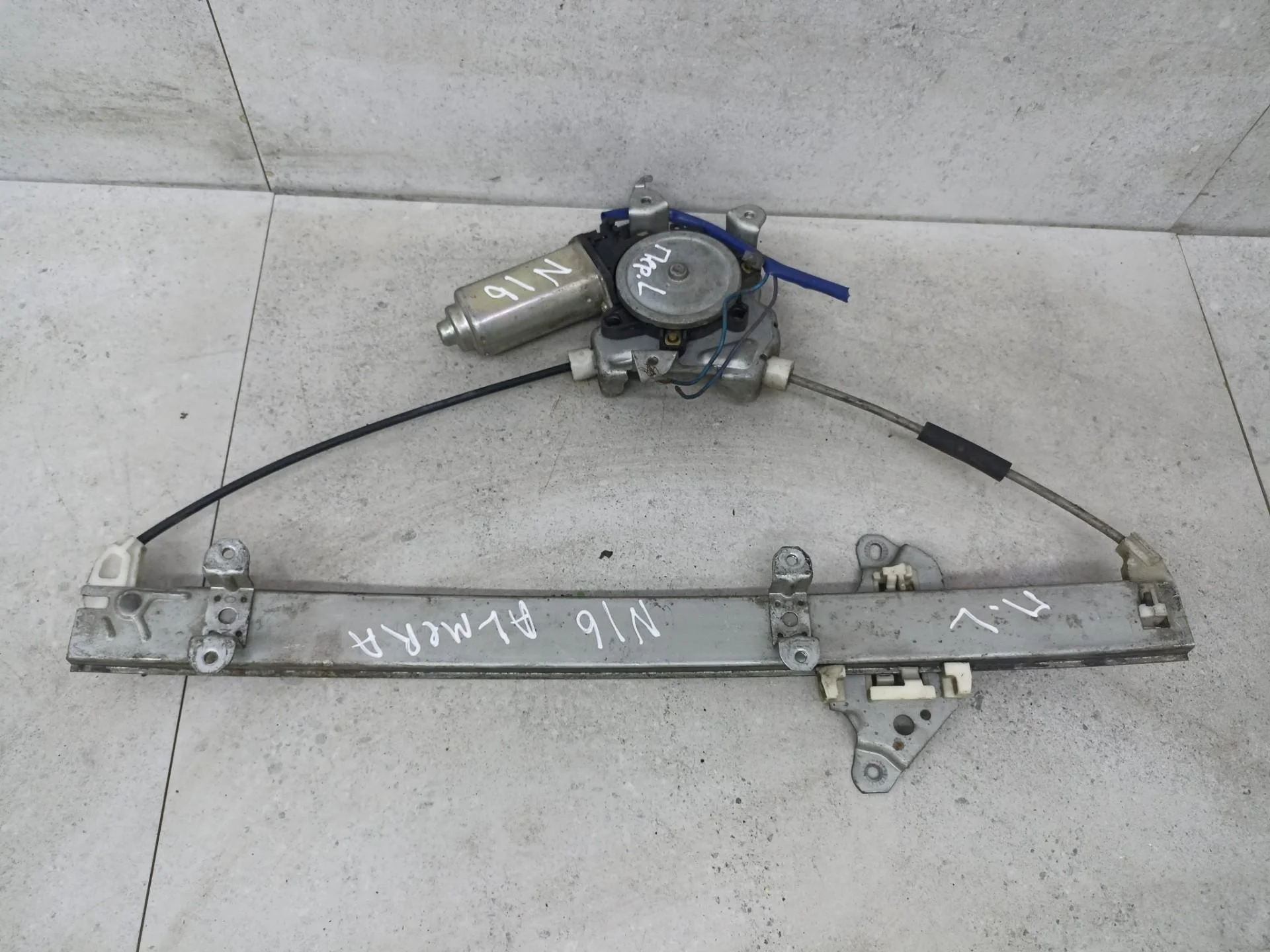 Стеклоподъемник электрический передний левый