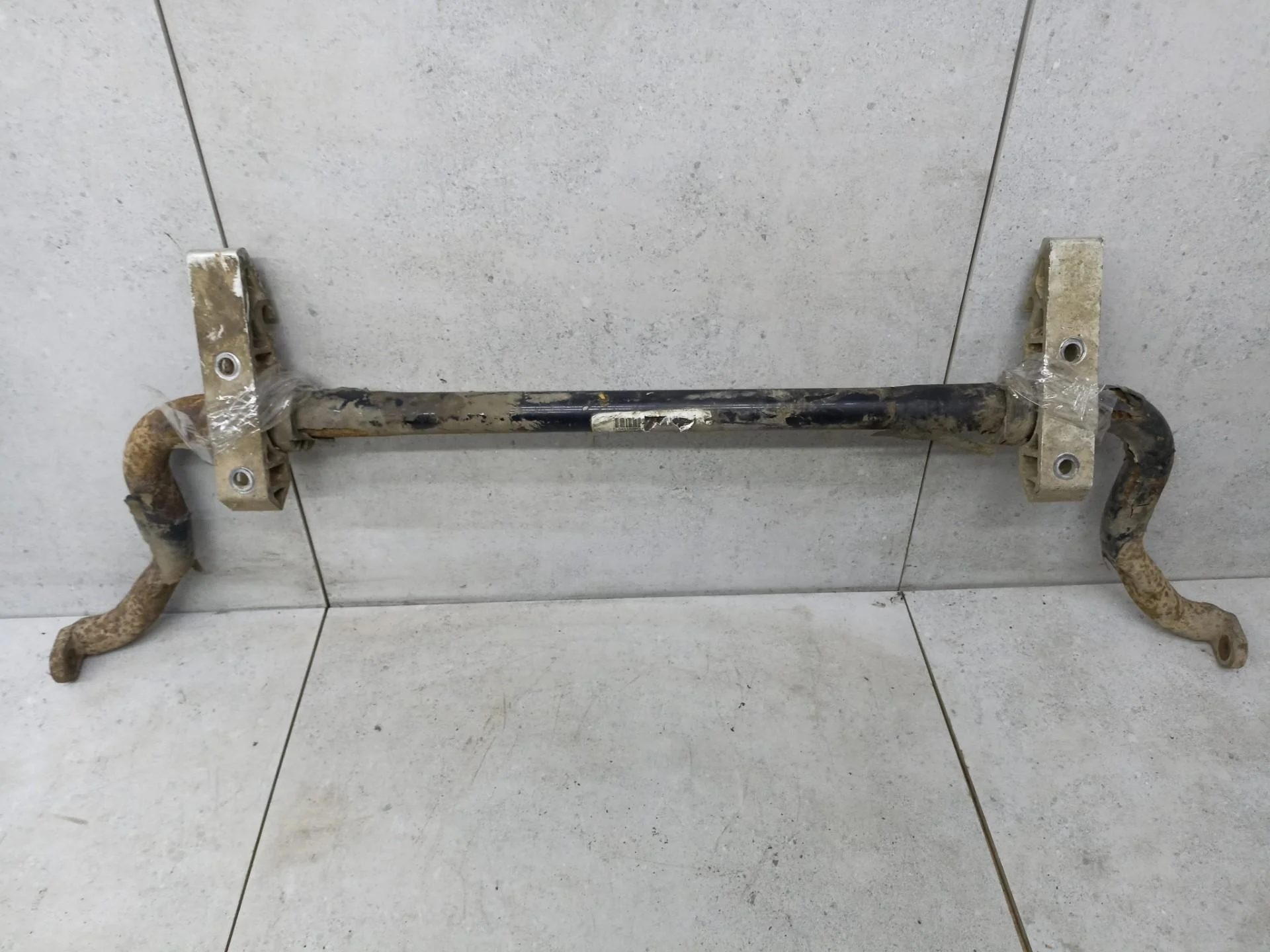 Стабилизатор передний Audi Q7 4L (2005 - 2009)