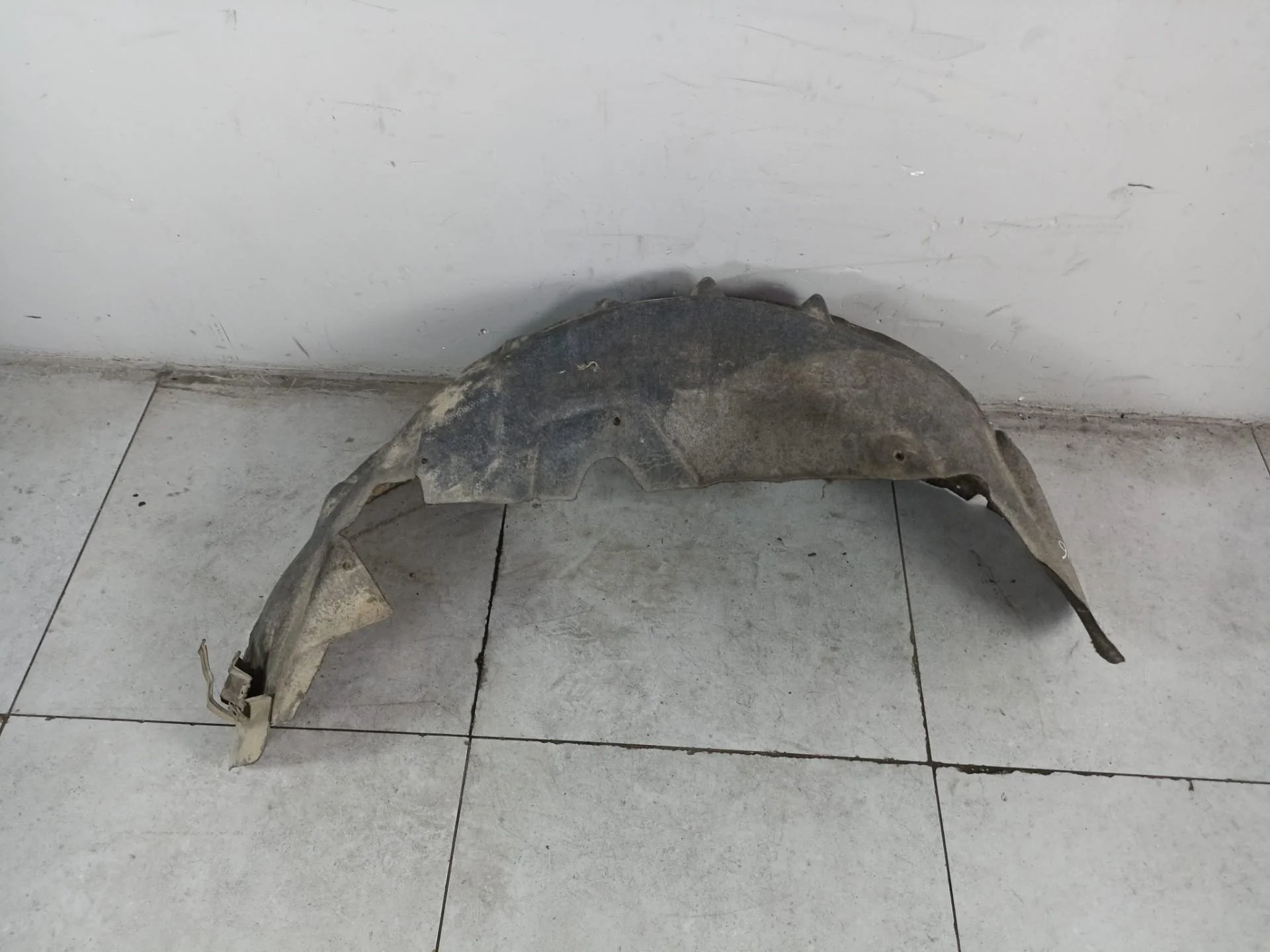 Подкрылок задний правый Audi Q7 4L 2009 4L0810171