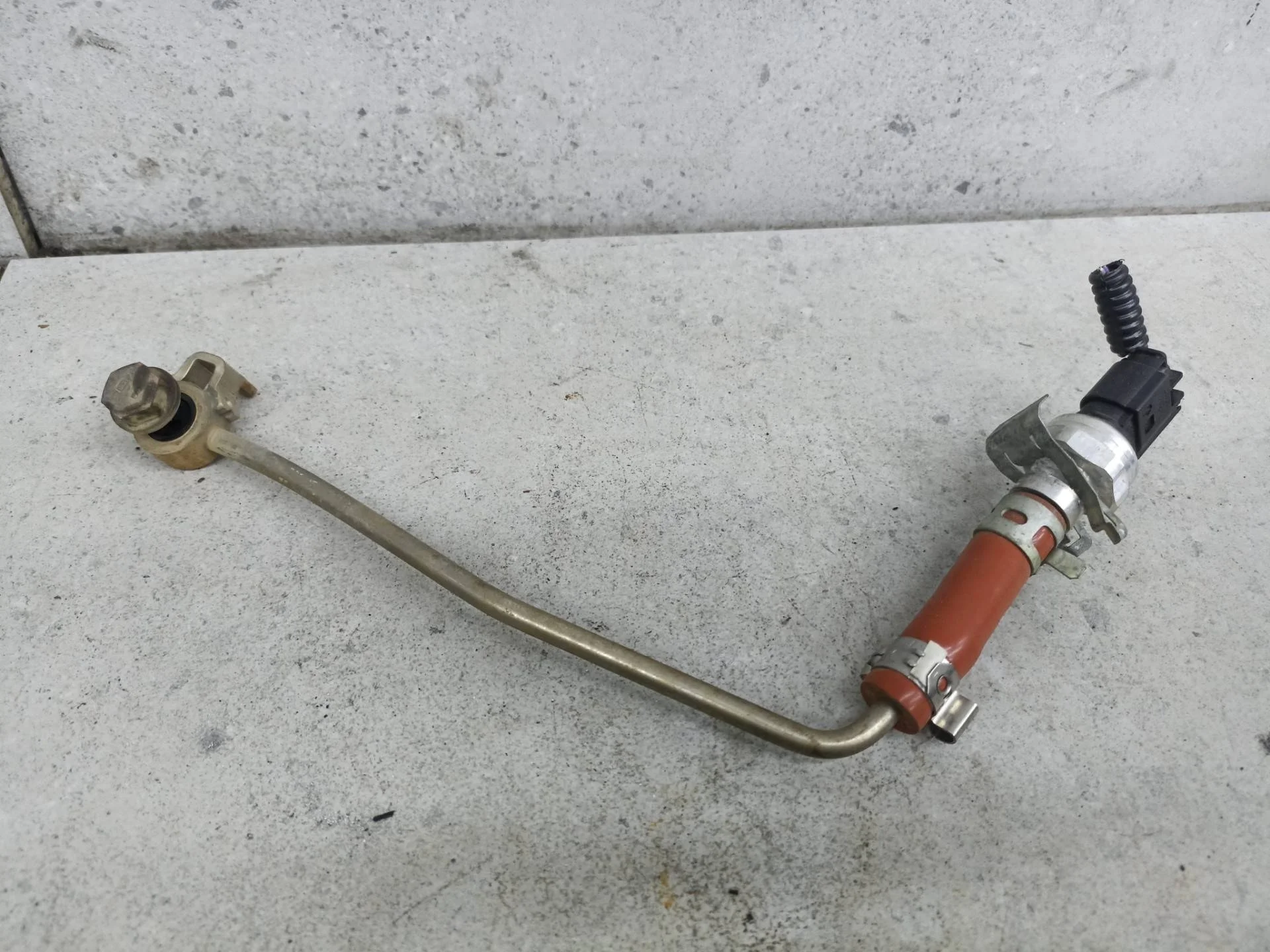 Датчик давления выхлопных газов Renault Duster