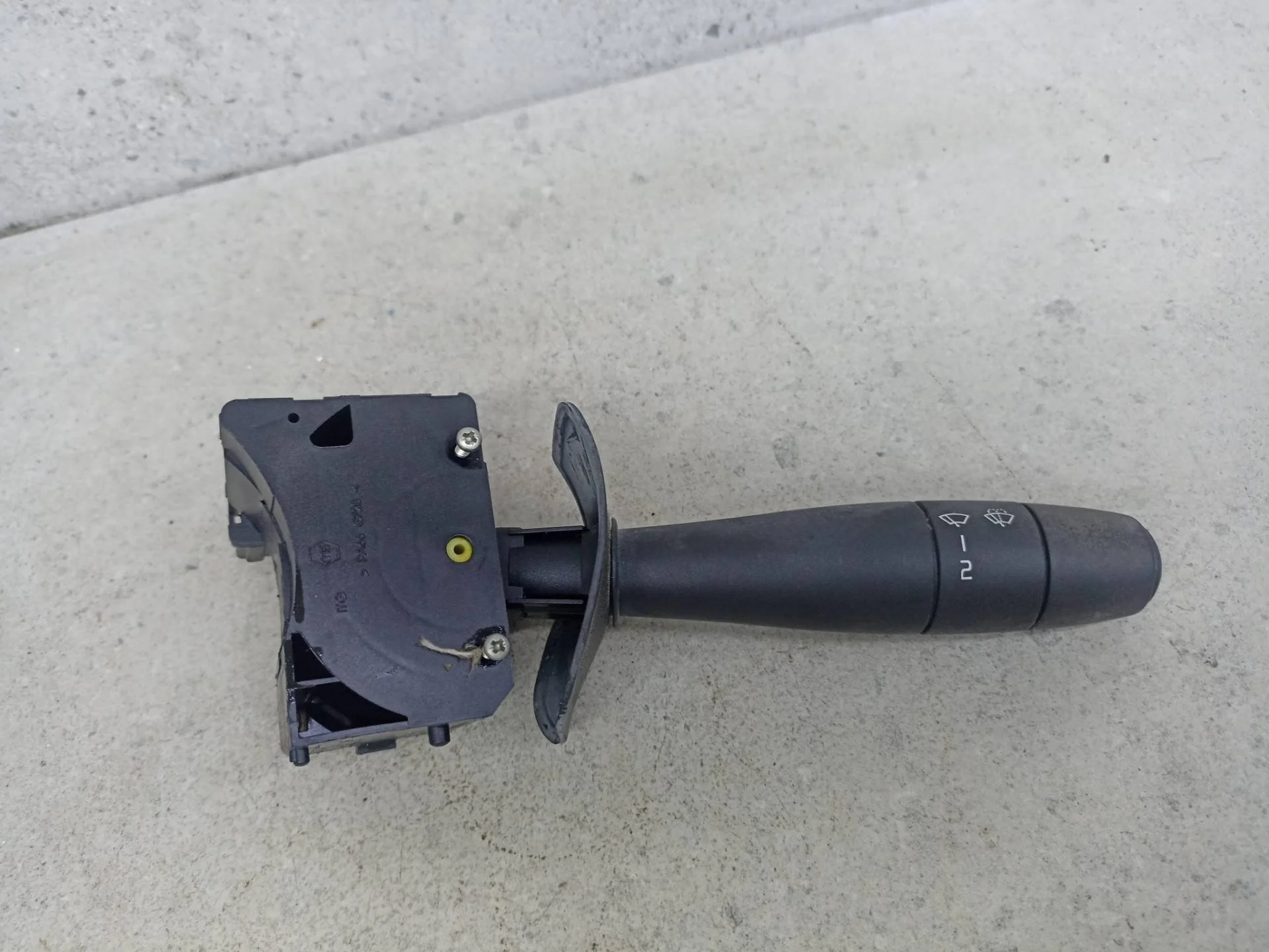 Переключатель дворников Renault Logan 2009