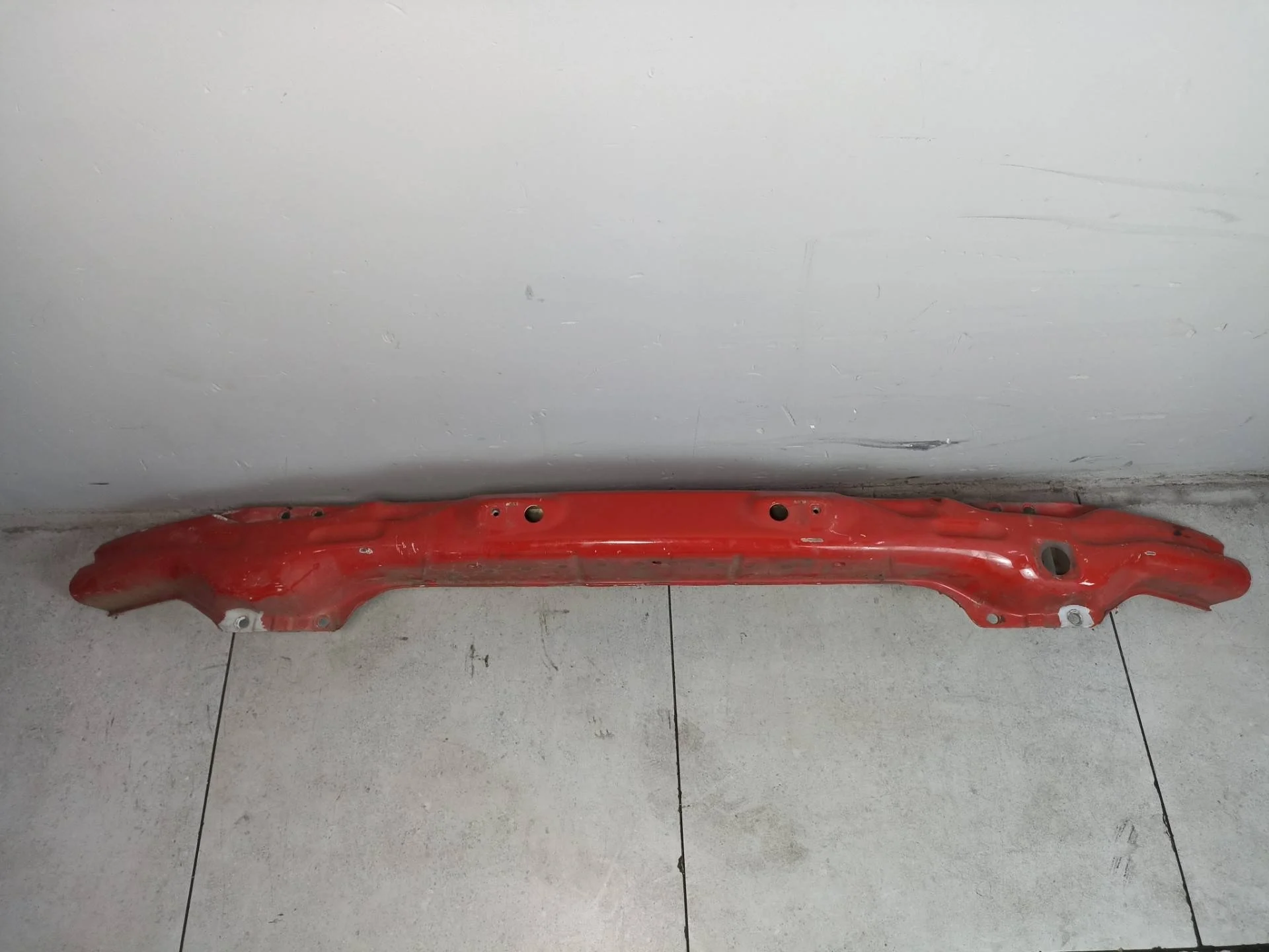 Усилитель переднего бампера Volkswagen Crafter