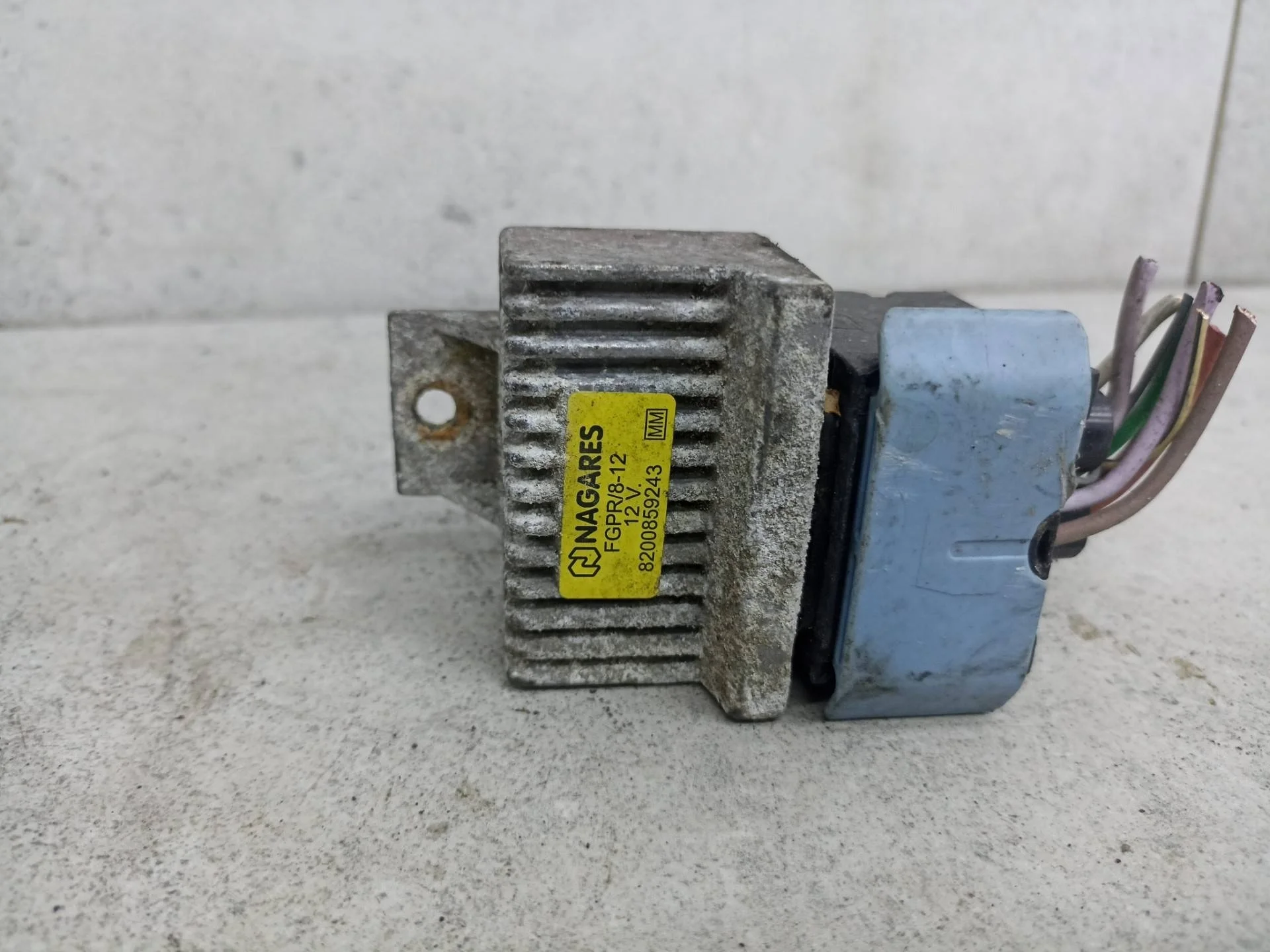 Реле накала свечей Renault Master 2 рест. 2009