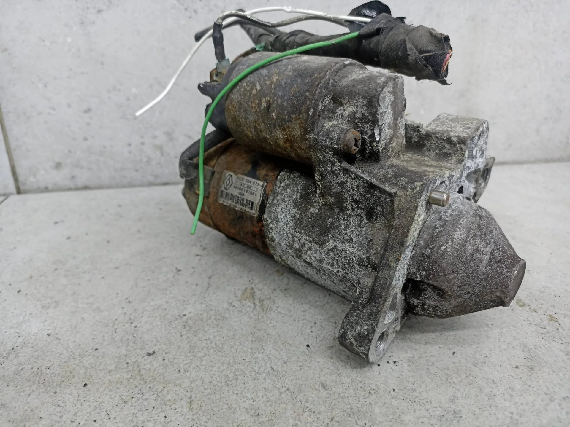 Стартер Renault Logan 2008 8200584675