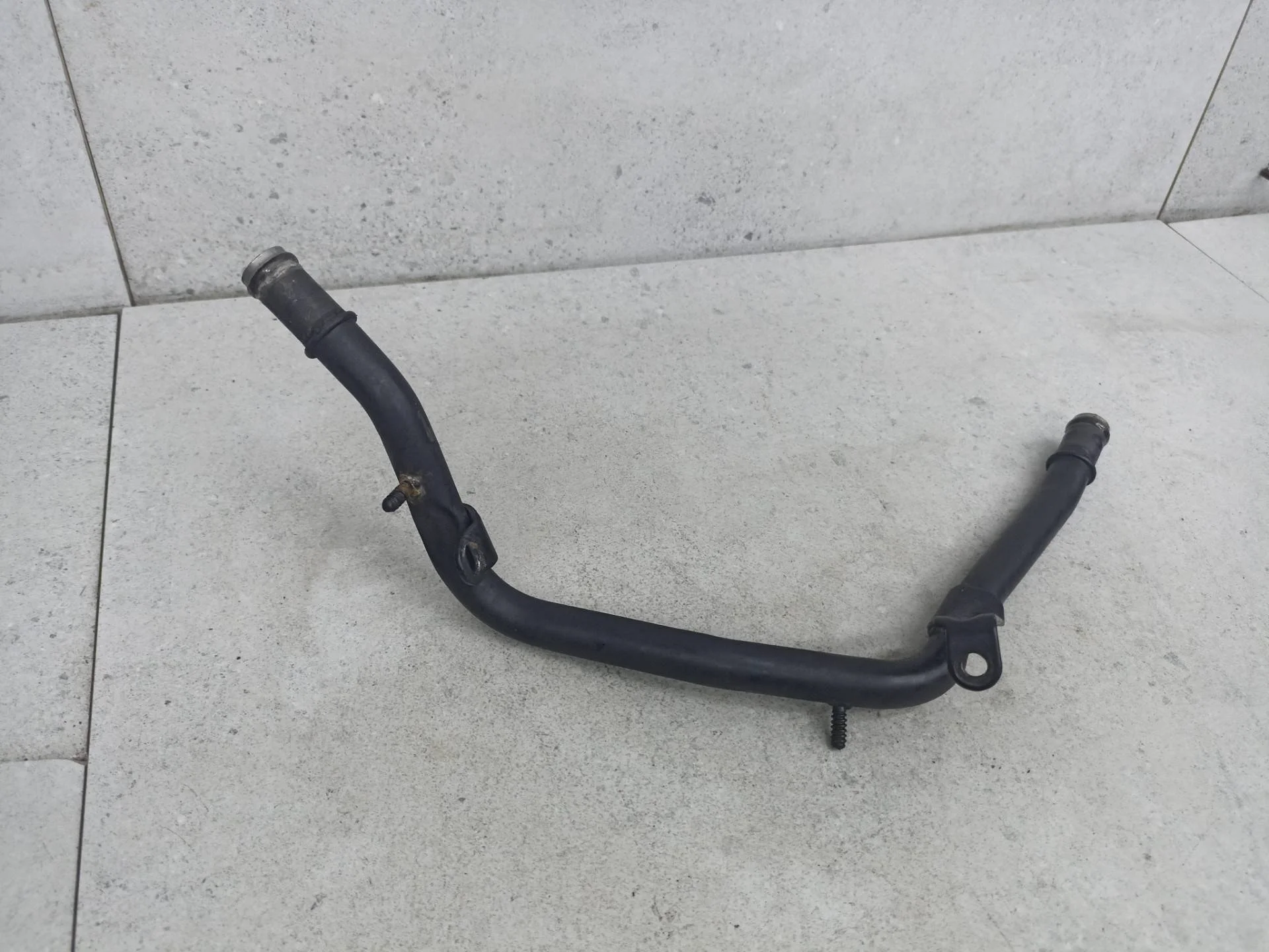 Трубка охлаждающей жидкости металлическая